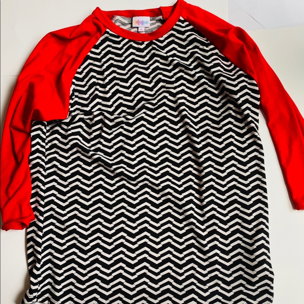 Lularoe - Women’s Top Raglan Pattern Randy